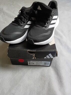 NEW Adidas Women's Size 8.5 Runfalcon 5 W Black Shoes IH7759 Black/White